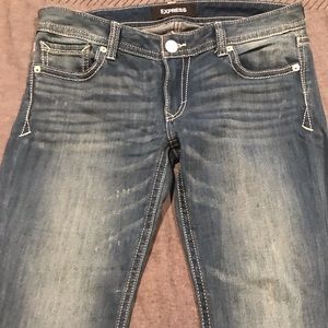Express Low-rise Barely Boot Jeans 10S